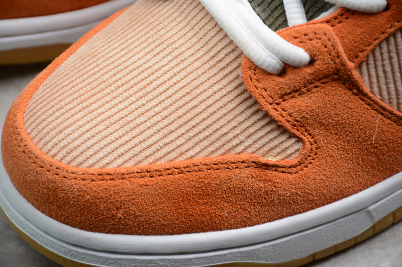 Sb Dunk Low Corduroy Dusty Peach/Photo Blue-Desert Ore 3