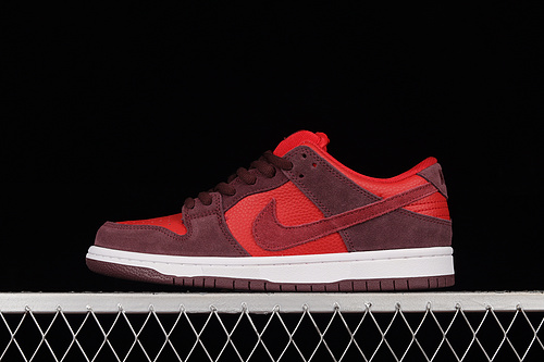 Dunk Low "Red Volcano" Big Red/Deep Red 3