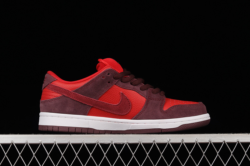 Dunk Low "Red Volcano" Big Red/Deep Red 9