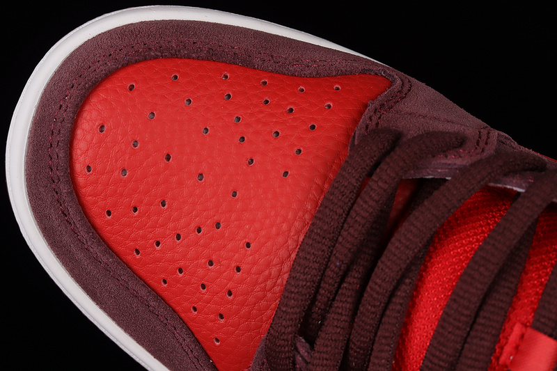 Dunk Low "Red Volcano" Big Red/Deep Red 11