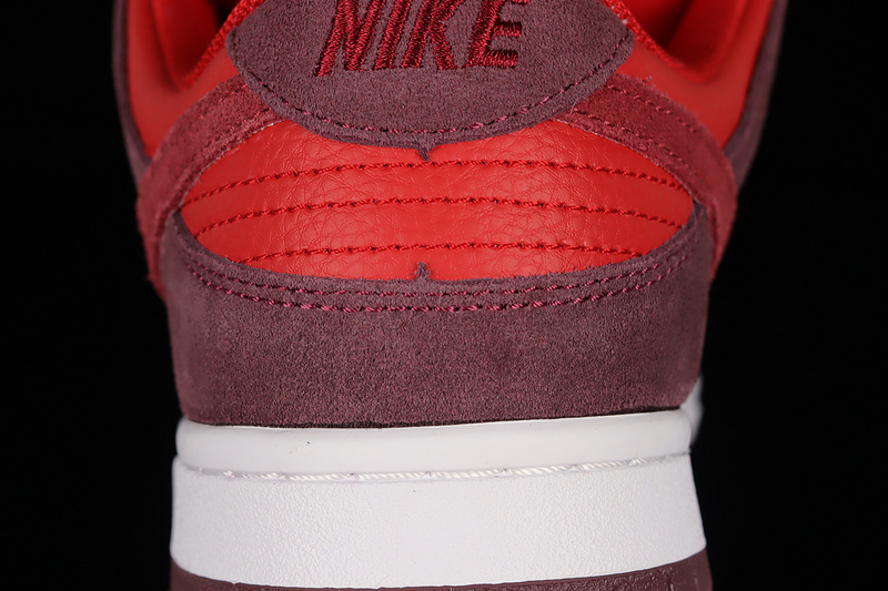 Dunk Low "Red Volcano" Big Red/Deep Red 15