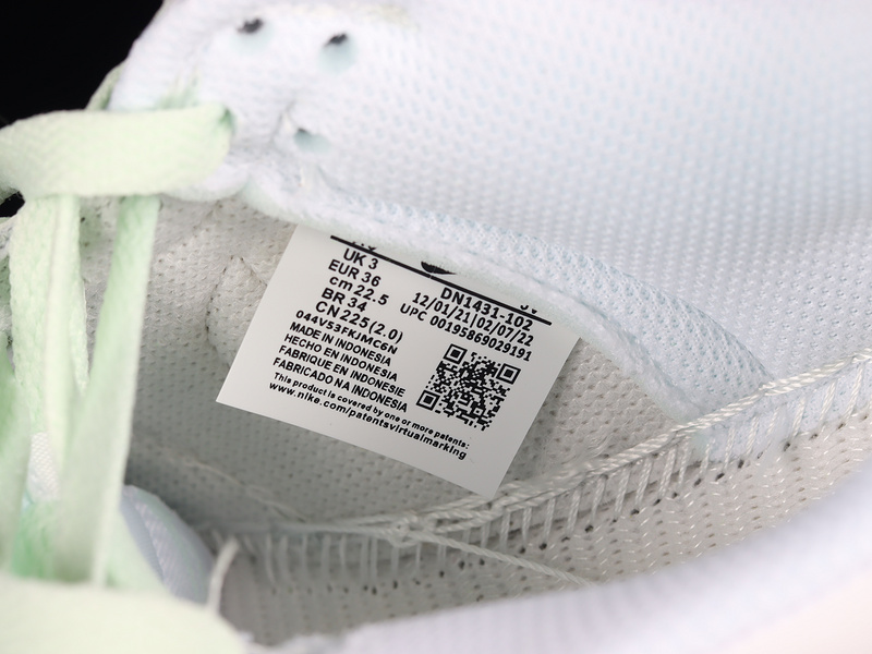 Dunk Low Next Nature White/Barely Green 7