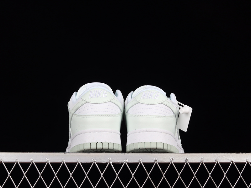 Dunk Low Next Nature White/Barely Green 11