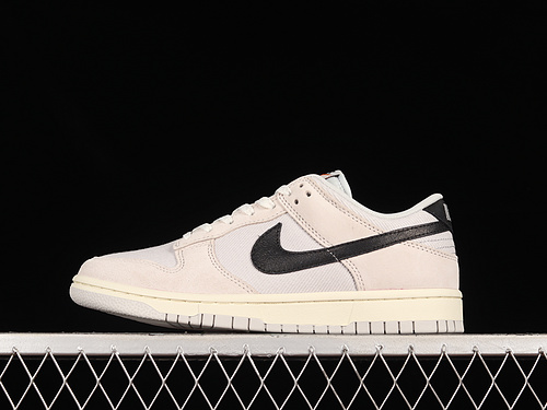 Dunk Low Certified Fresh Photon Dust/Black-Summit White 17