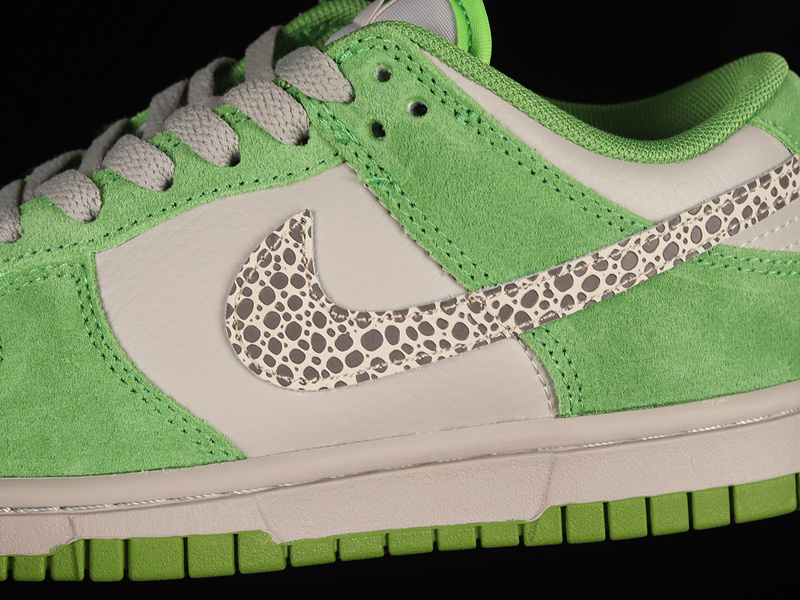 Dunk Low Assafari Swoosh Chlorophyll/Light Iron Ore-Cave Stone 17