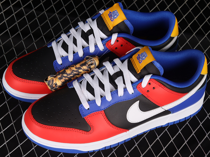 Sb Dunk Low Tsu White/Purple Comet/Team Scarlet 21