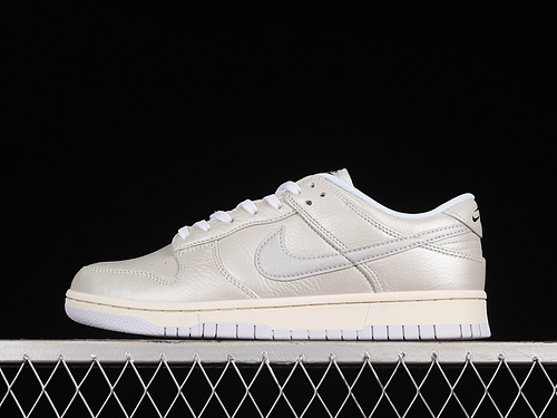 Sb Dunk Low Metallic Silver/Sail/White/Metallic Silver 17