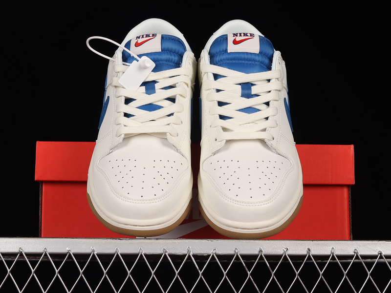 Dunk Low Se Sail Dark Marina Blue Sail University Red 23