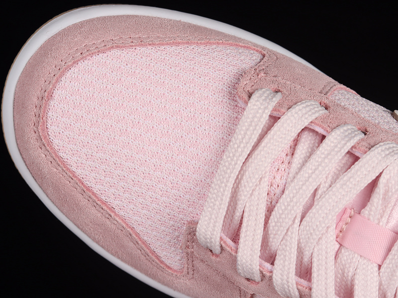 Sb Dunk Low Light Soft Pink/Pink Foam/Medium Soft Pink 3