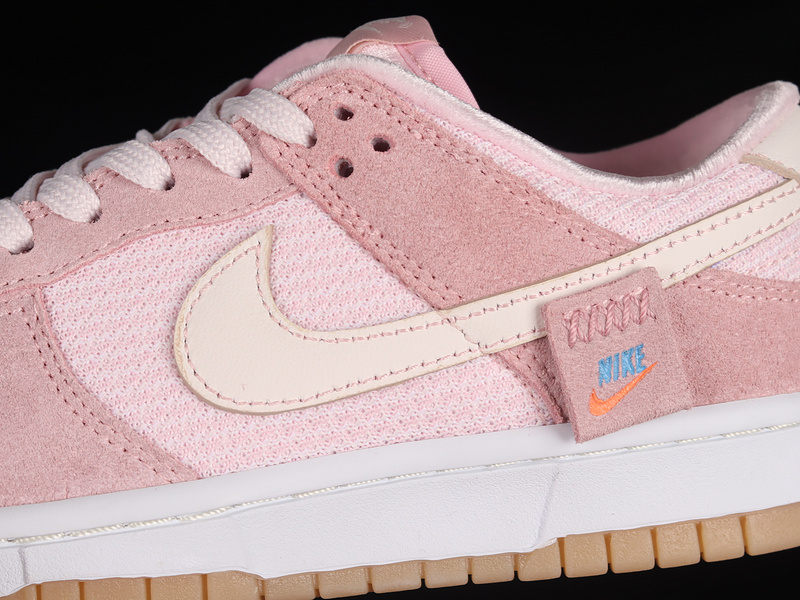 Sb Dunk Low Light Soft Pink/Pink Foam/Medium Soft Pink 7