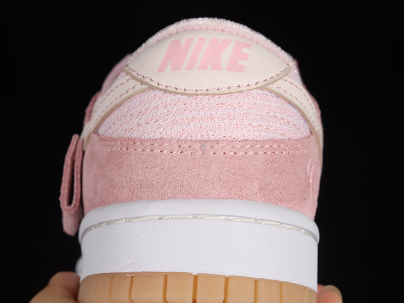 Sb Dunk Low Light Soft Pink/Pink Foam/Medium Soft Pink 9