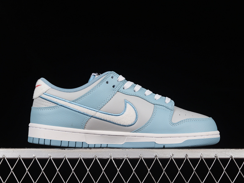 Dunk Low Fleece Swoosh Light Blue 21