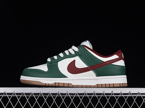 Sb Dunk Low Gorge Green/White/Team Red/Gum Medium Brown 15