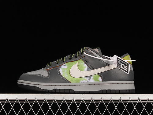 Dunk Low Sb 'Wait, What!?'Anthracite/Electric Green/Medium Grey 15