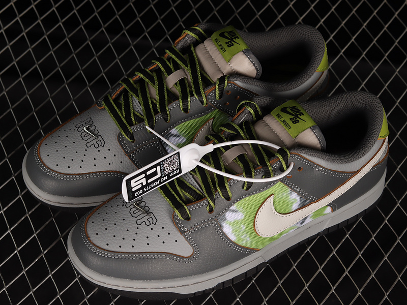 Dunk Low Sb 'Wait, What!?'Anthracite/Electric Green/Medium Grey 25