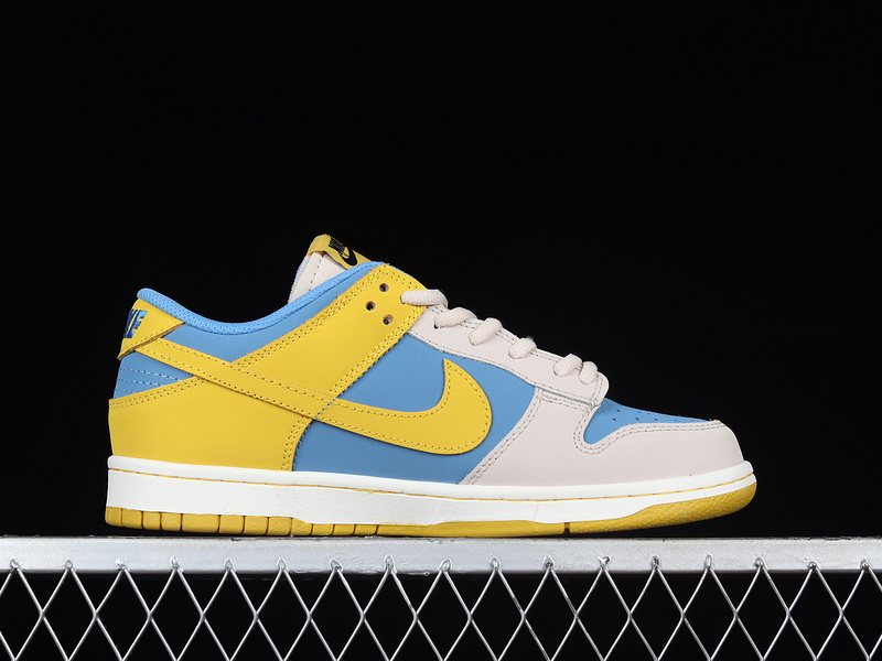 Dunk Low "Kobe"Sb Light Blue/Yellow/White 3