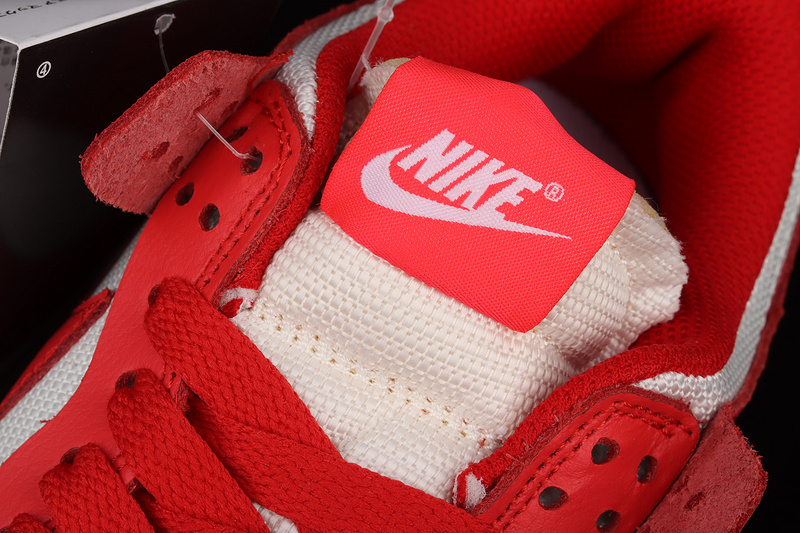 Sb Dunk Low Disrupt Siren Red/Siren Red/White 29