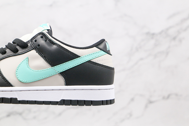 Sb Dunk Low Tiffany Light Smoke Grey/Black/Tiffany Blue 17