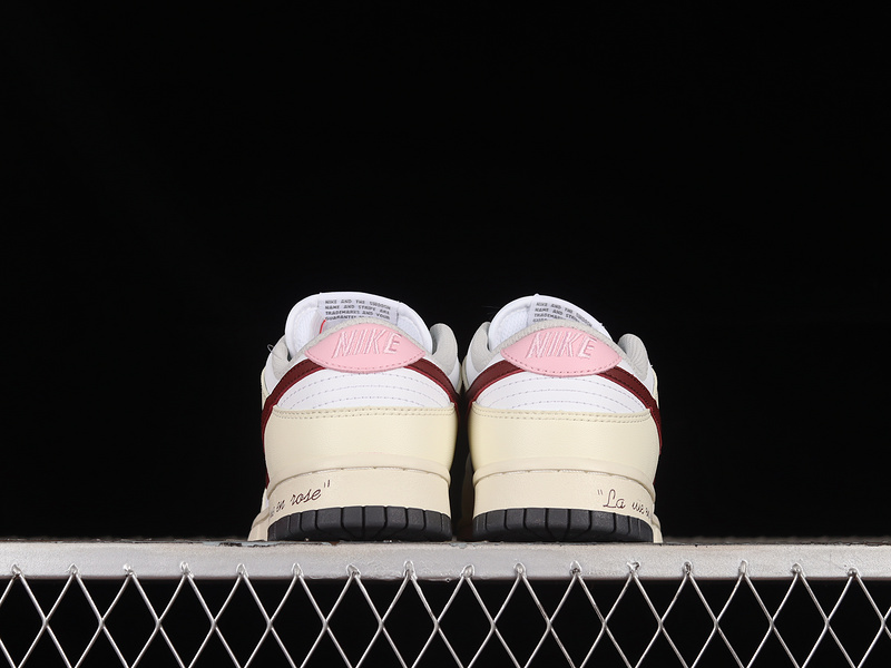 Dunk Low Sb White/Beige/Red 31