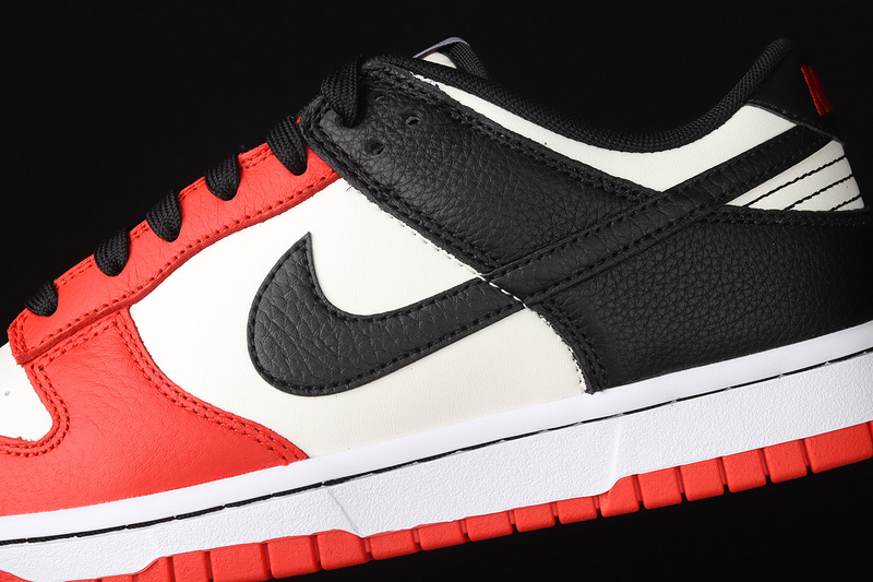 Dunk Low White/Red/Black 23