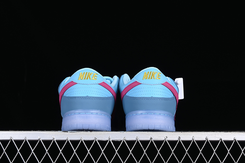 Run The Jewels X Dunk Low Sb Royal Blue/Active Pink/Blue Chill 17