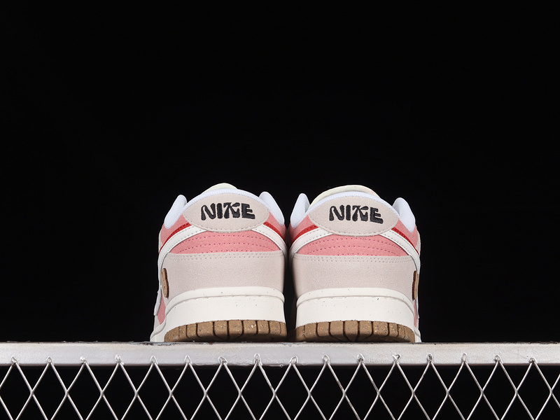 Sb Dunk Low Se 85 White/Pink/Red/Grey 15