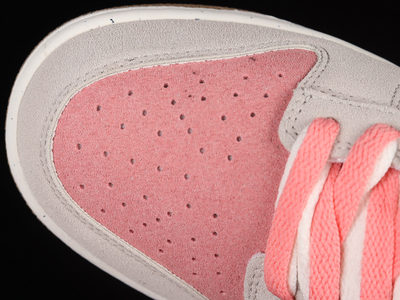 Sb Dunk Low Se 85 White/Pink/Red/Grey 17