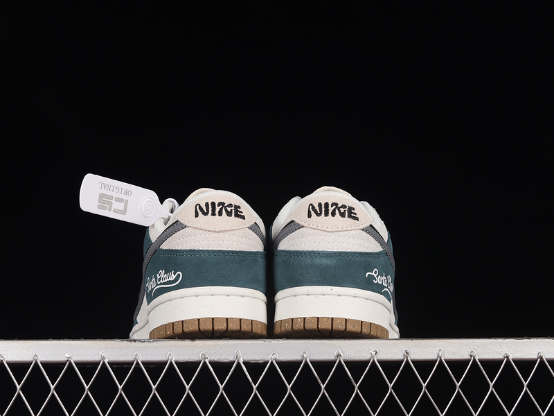 Sb Dunk Low 85 White/Green/Black 9