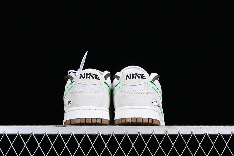 Dunk Low Sb 85 Grey/Green/White 5