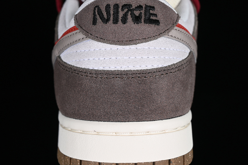 Dunk Low Sb 85 White/Red/Grey/Brown 9