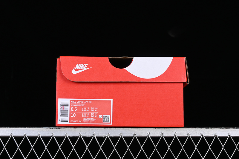 Dunk Low Sb 85 White/Red/Grey/Brown 23