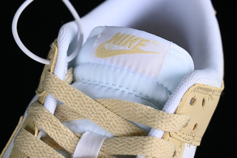 Dunk Low Sb White/Team Gold/Wolf Grey/White 27