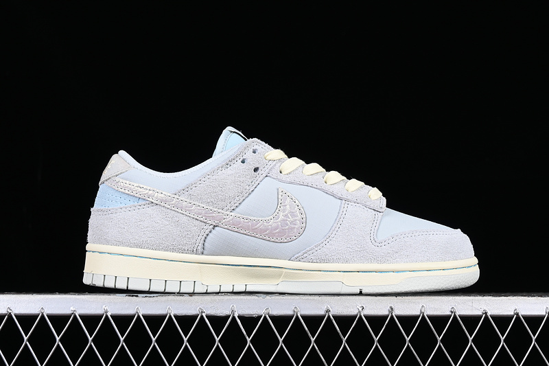 Dunk Low Sb Gone Fishing Photon Dust/Alabaster/Ocean Bliss/Black 23