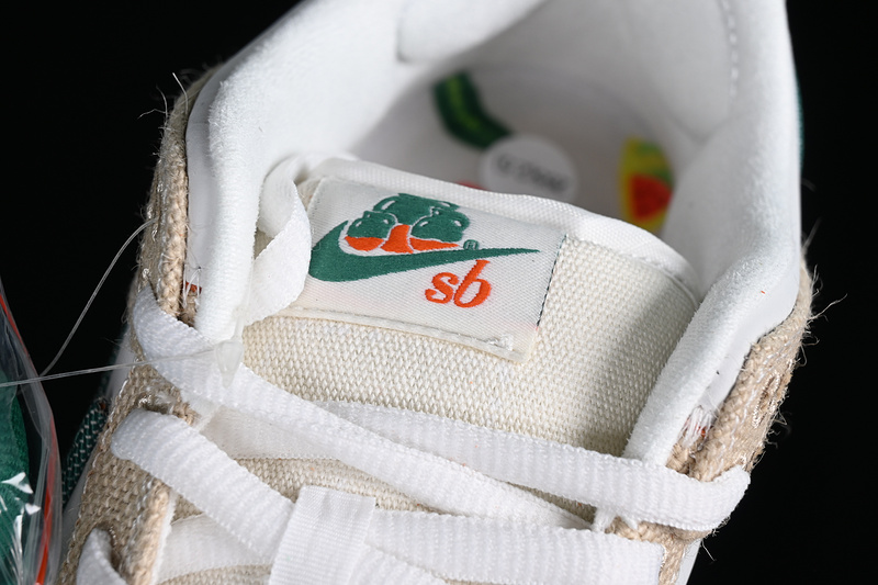 Jarritos X Dunk Low Sb Phantom/Safety Orange/Malachite 3