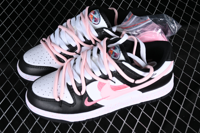 Dunk Low Multi Color White/Black/Pink 9