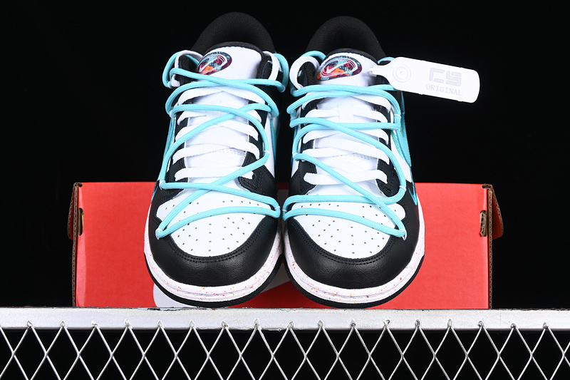 Dunk Low Multi Color White/Black/Blue 17