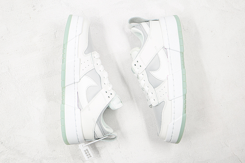 Sb Dunk Low Disrupt Photon Dust/Summit White/Summit White 15