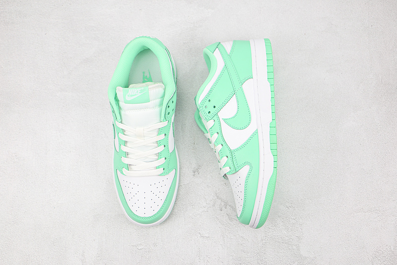 Sb Dunk Low White/Green Glow/White 7