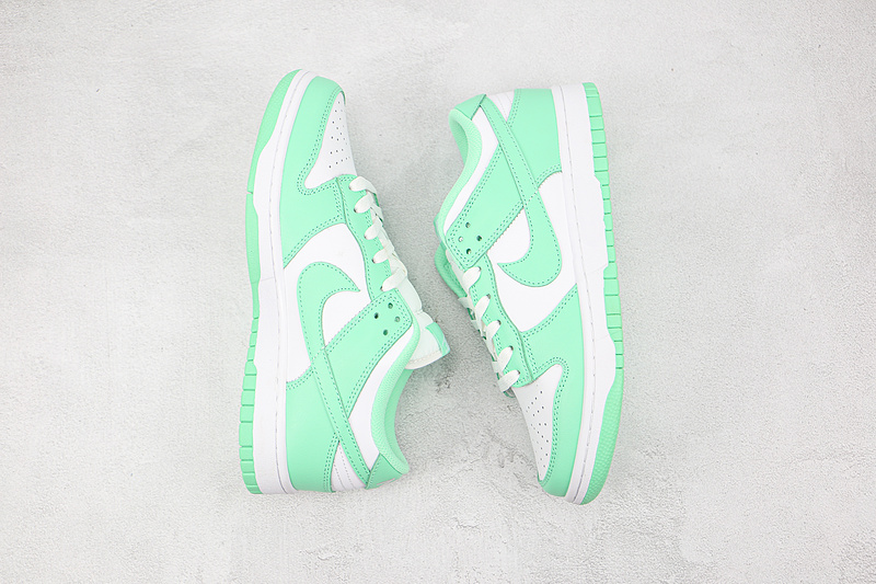 Sb Dunk Low White/Green Glow/White 19