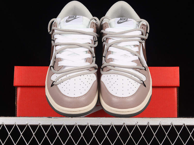 Dunk Low White/Brown 19