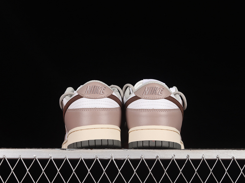 Dunk Low White/Brown 23