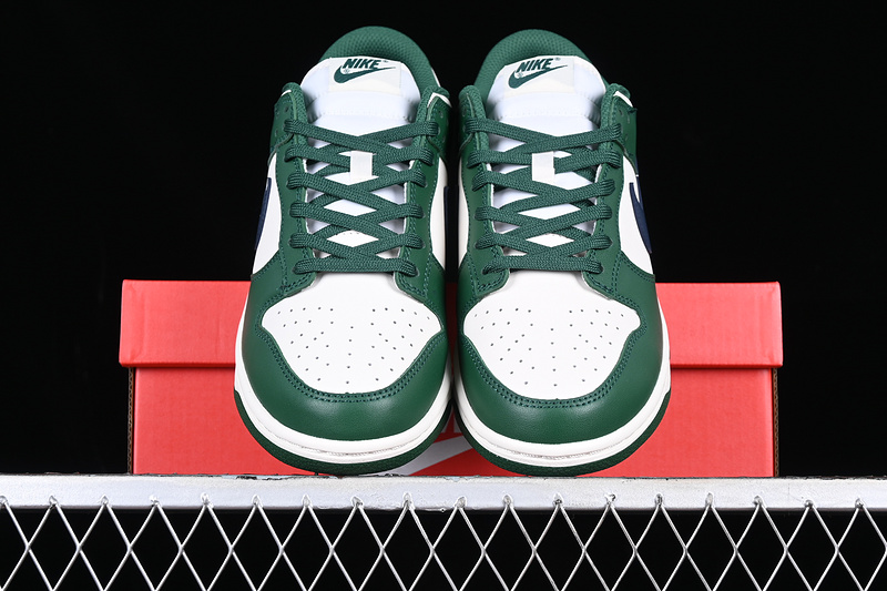 Dunk Low Gorge Green/Phantom/Midnight Navy 19