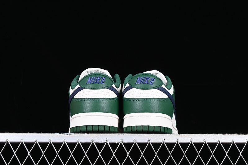 Dunk Low Gorge Green/Phantom/Midnight Navy 21