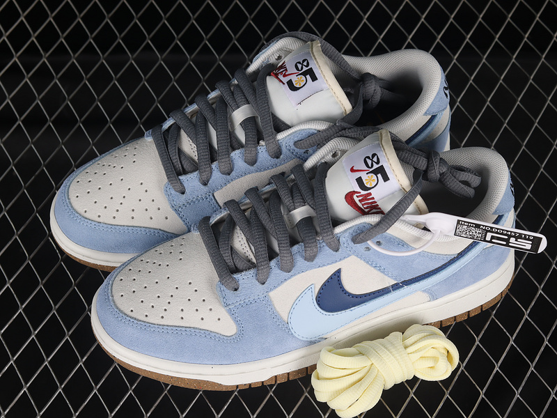 Sb Dunk Low 85 Coconut Milk Orchid/White 23