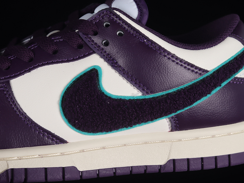 Dunk Low Chenille Swoosh Sail/Neptune Green/Grand Purple 23