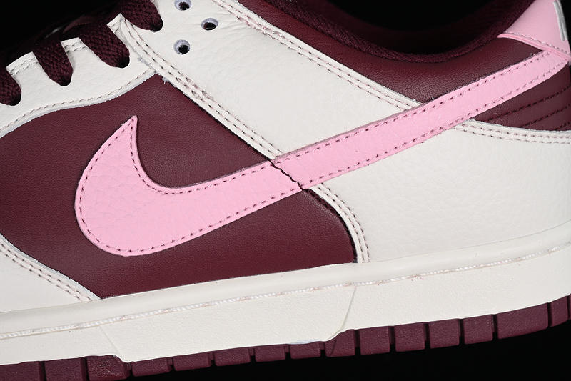 Sb Dunk Low Pale Ivory/Medium Soft Pink/Night Maroon 29