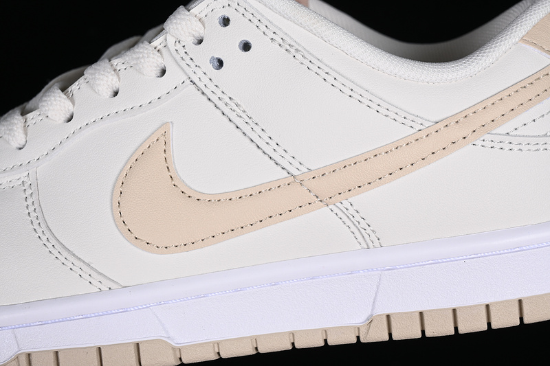 Dunk Low Phantom/Sanddrift/Sail 11