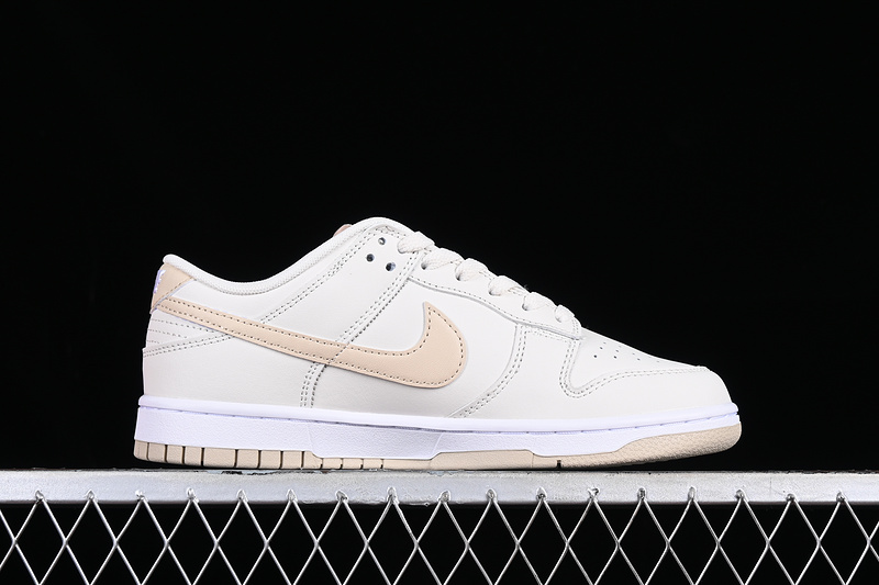 Dunk Low Phantom/Sanddrift/Sail 13