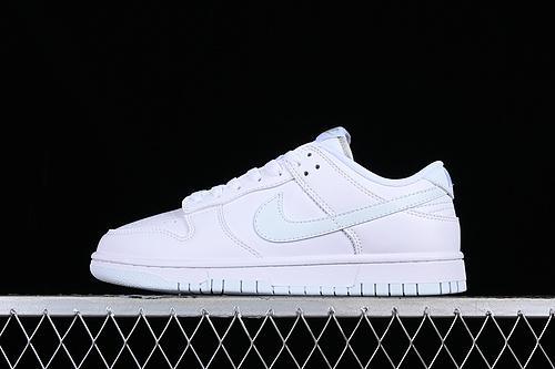 Dunk Low Sb White/Pure Platinum 3