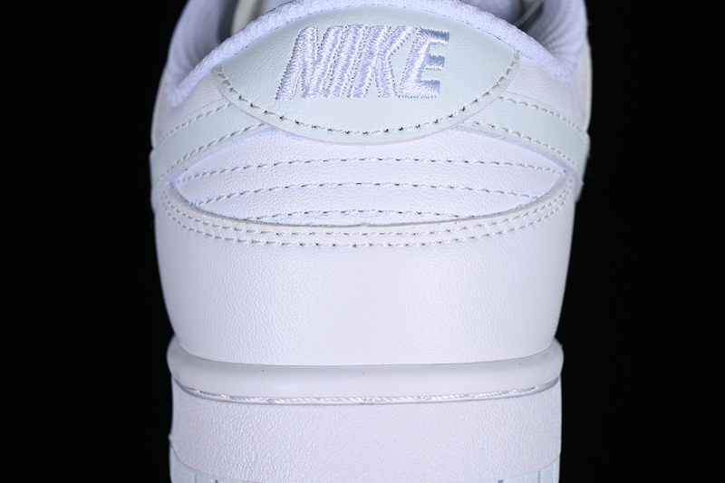 Dunk Low Sb White/Pure Platinum 29